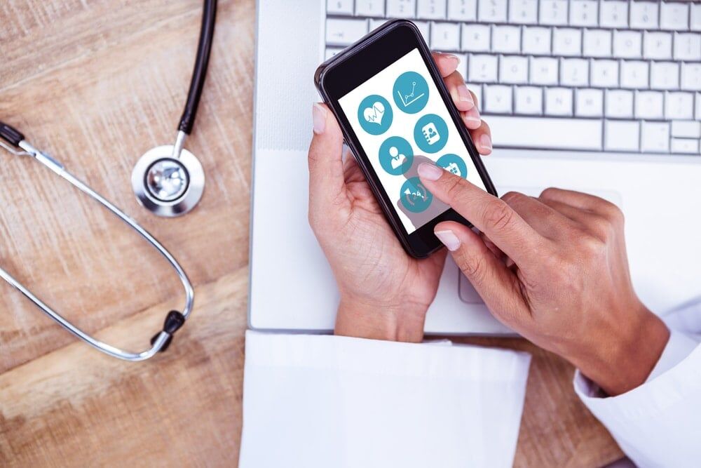 Person using mobile medical device app
